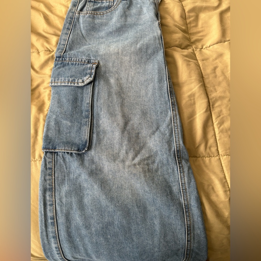 Denim maxi skirt with pockets